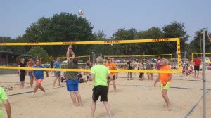 1900 Wedstrijden Met Beachvolleybaltoernooi Nieuws SleenWeb