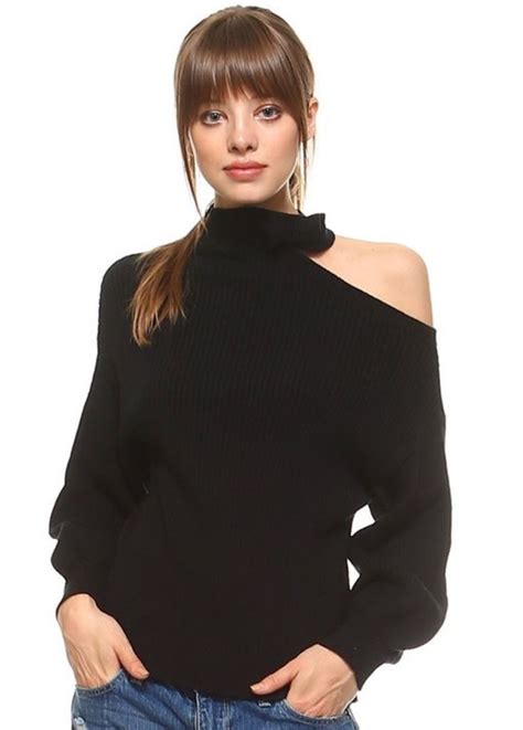 Product Details Color Black Stylish Ribbed Knit Sweater Featuring A