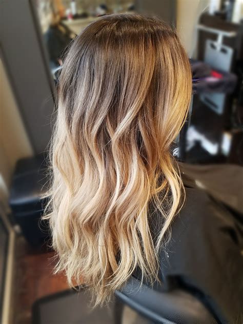 Balayage Blonde Highlights And Shadow Root By Danielle Mikolaizik Balayage Hair Hair Color