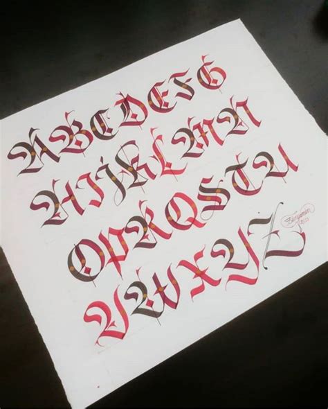 Adl Kullan C N N Calligraphy N Lettering Panosundaki