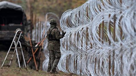 La Pologne Construit Une Barri Re Le Long De Sa Fronti Re Avec L