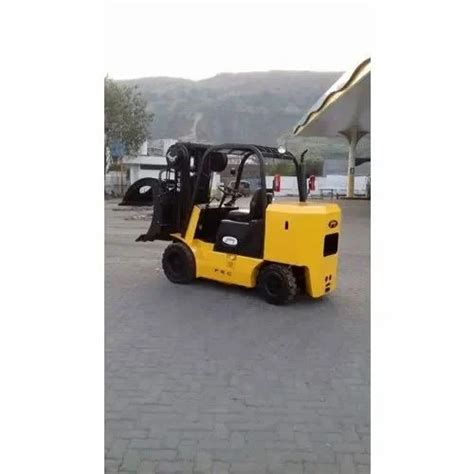 3 Ton Godrej Forklift For Industrial Pallet Lifter At Rs 300000piece