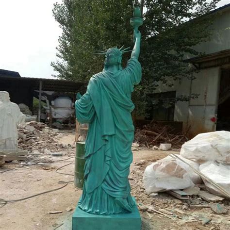 Outdoor Park Wholesale Fiberglass E Giant Statue Of Liberty Buy Statue Of Libertyfiberglass E