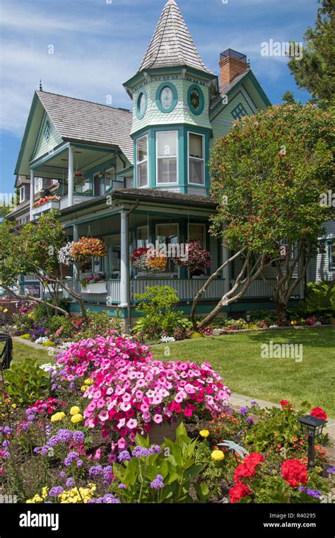 Victorian House on Mackinac Island Stock Photo - Alamy