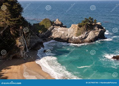 Julia Pfeiffer Burns State Park Stock Photo - Image of america, pacific ...