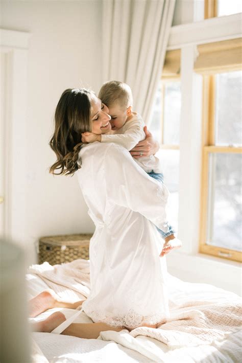 Whitney’s Maternity Session at Home – The White Wren