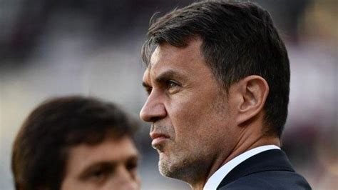 Paolo Maldini Perpanjang Kontrak Di Ac Milan Rossoneri Siap Bersaing