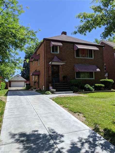 2207 Oak Park Ave Cleveland Oh 44109 Mls 4194171 Redfin