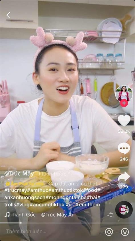 Hot TikToker xinh đẹp gây sốt với clip cạp đất mà ăn giả mà như thật Báo Dân trí
