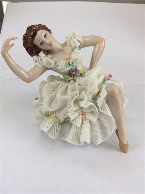 Capodimonte Italy Dresden Lace Ballerina Figurine Beautiful Face