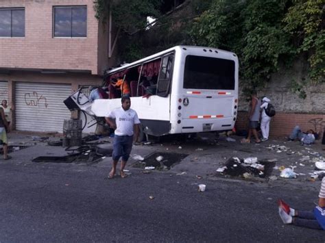 Tres Muertos Y 10 Heridos Dejó Accidente Vial Este Viernes En Los