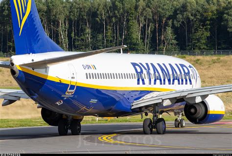 EI DPN Boeing 737 8AS Ryanair Julian S JetPhotos