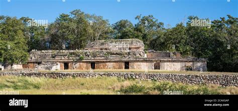 El Palacio O El Palacio En Las Ruinas De La Ciudad Maya De Labna Son