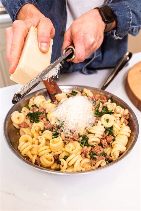 Weeknight Spinach And Sausage Pasta Wyse Guide