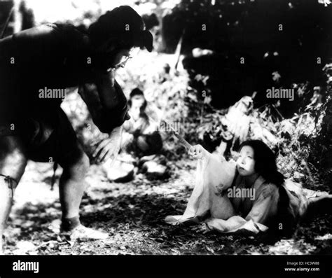 RASHOMON, Toshiro Mifune, Machiko Kyo, 1950 Stock Photo - Alamy