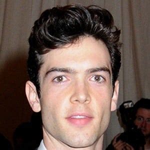 Ethan Peck - Age, Family, Bio | Famous Birthdays