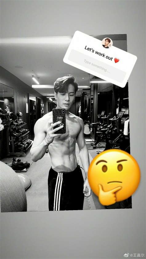 GOT7 Jackson revela su cuerpo bien entrenado los fanáticos son