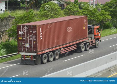 Mitsubishi Fuso The Great Semi Truck Container 40ft Editorial Image