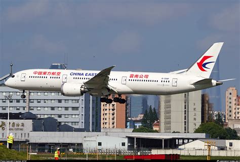 B 208P China Eastern Yunnan Airlines Boeing 787 9 Dreamliner Photo By