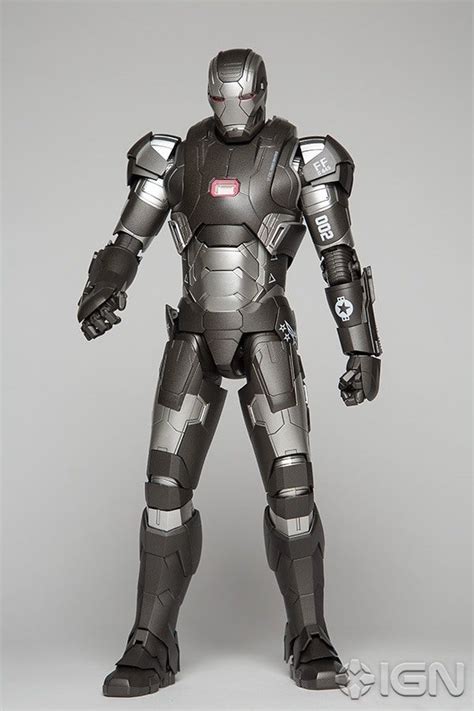 Examining Hot Toys Sideshow S Iron Man 3 War Machine And Iron Patriot