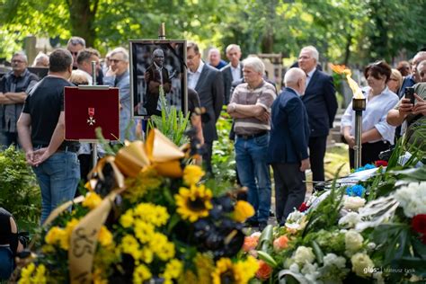 Franciszek Smuda Spocz Na Cmentarzu Rakowickim W Krakowie