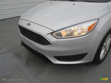 2016 Ingot Silver Ford Focus SE Hatch 112229283 Photo 10 GTCarLot