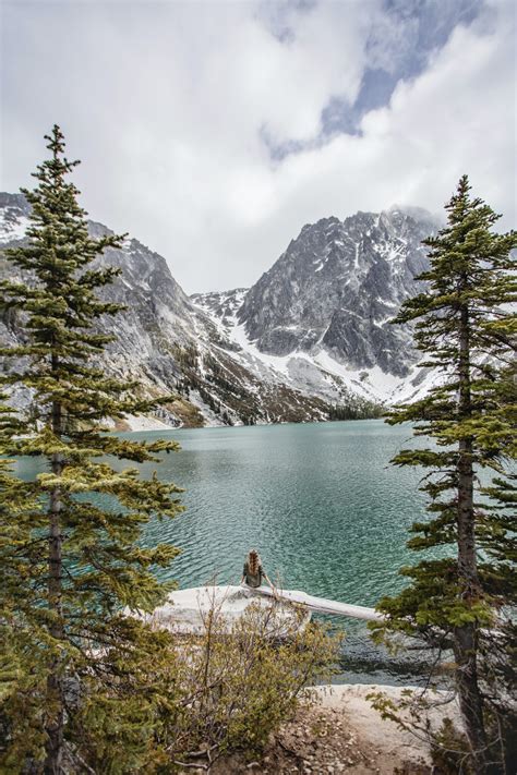 The Ultimate Guide To Hiking The Colchuck Lake Trail - The Wild Trek