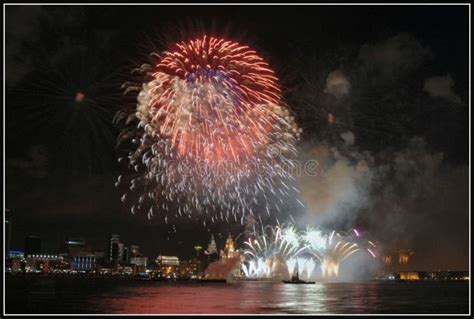 Liverpool Fireworks5 Picture. Image: 158371326