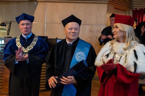 Nadanie tytułu doktora honoris causa prof Bogdanowi Nogalskiemu