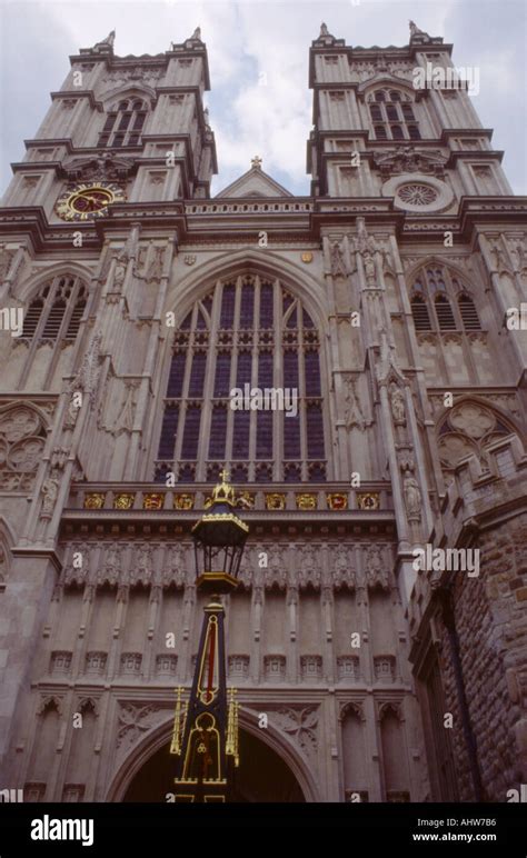 Doors Westminster Abbey London England Hi Res Stock Photography And