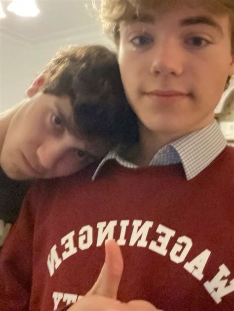 Pin De Carlos Rocha En Gay Love En Foto De Perfil Foto Camisetas Estampadas