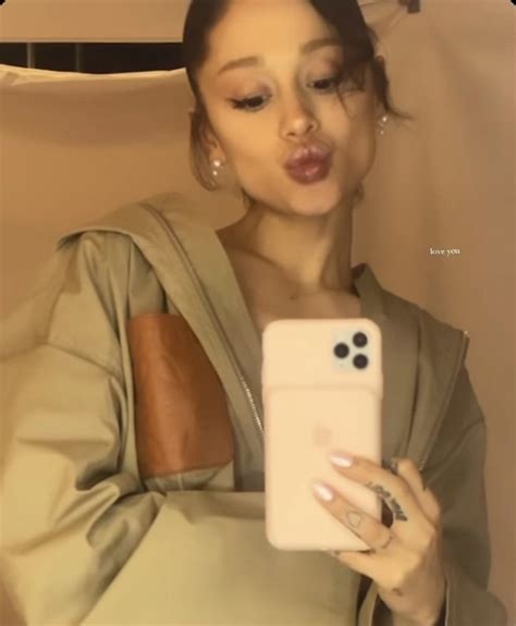 Pop Crave On Twitter Ariana Grande Looks Gorgeous In New Instagram