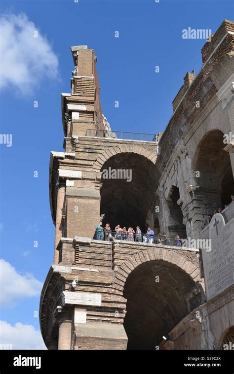 Kolosseum Piazza Del Colosseo Rom Italien Stock Photo Alamy