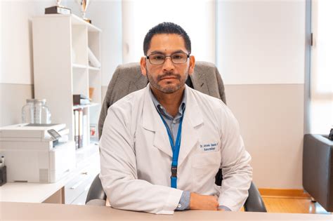 Doctor Antonio Zapata Asume Como Director Titular Del Hospital Regional