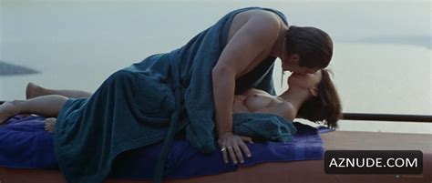 MARIA DE MEDEIROS Nude AZNude