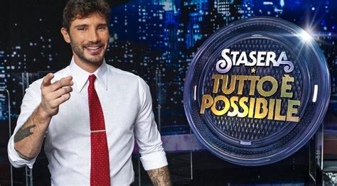 Stefano De Martino pronto a una nuova edizione di Stasera Tutto È