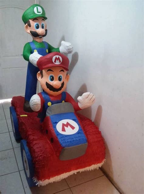 PIÑATA DE MARIO Y LUIGI EN CARRO Super mario bros birthday party