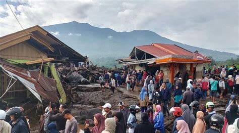 Jumlah Korban Banjir Bandang Di Sumbar Yang Tewas Jadi 15 Orang