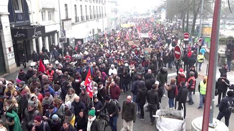 Francia continúan las manifestaciones de protesta contra la reforma