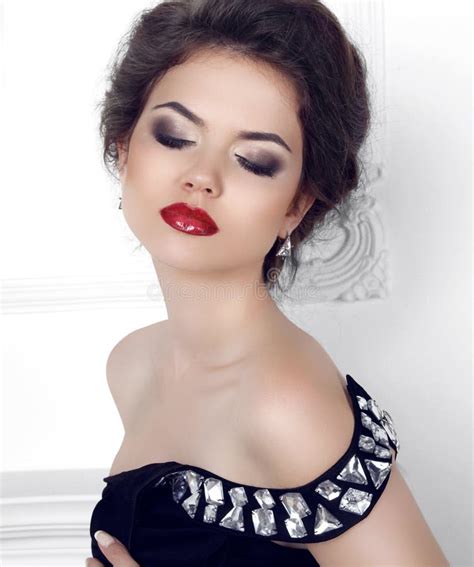 Makeup Beauty Portrait Of Brunette Girl Model Posing In Fa Stock Photo Image Of Lights