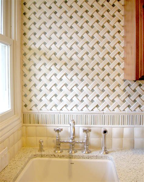 Encore Ceramics Crescendo Basketweave Mosaic Tile With Ripple Border