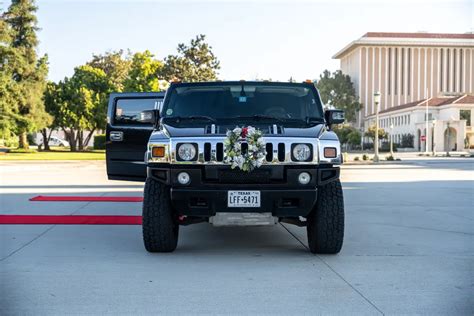 BLACK H2 HUMMER