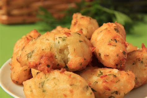 Dicas De Como Fazer Bolinho De Chuva Salgado Sabores Caseiros