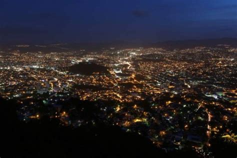 Un Romance Nocturno Con La Capital De Honduras