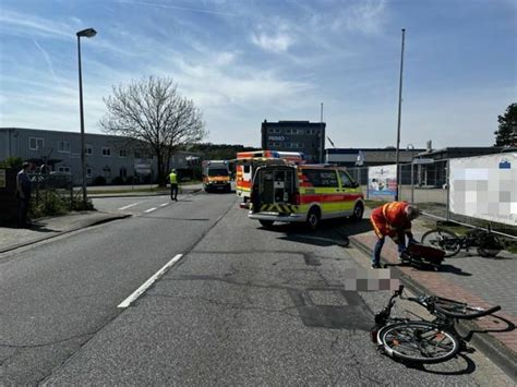 Tochter Muss Das Unfalldrama Miterleben Buxtehude Radfahrer Stirbt