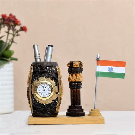 Meka Hub Wooden Pen Stand With Wooden Clock Mounted With Ashok Stambh