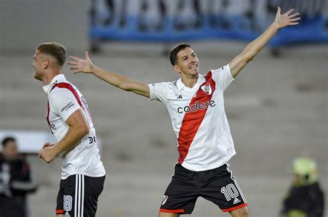 River Le Ganó A Unión Con Un Golazo De Nacho Fernández Y Sigue Puntero Diario Río Negro