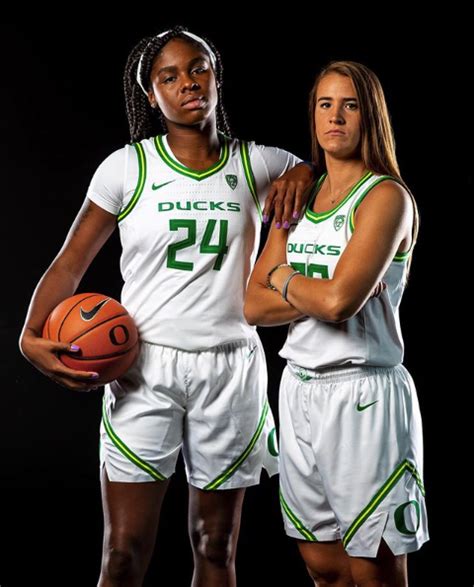 New Uniforms for Oregon Women's Basketball — UNISWAG