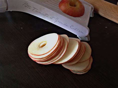 Petite Fourchette et Grande Cuillère Tarte aux pommes à la fève Tonka