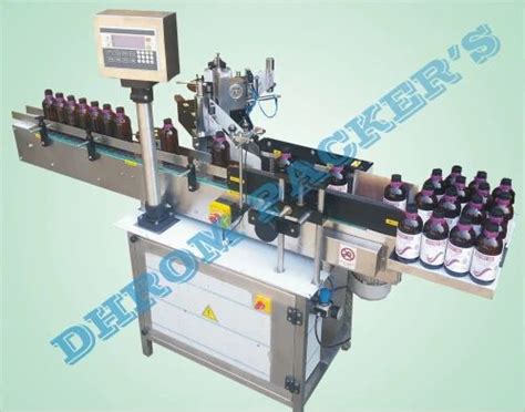 Ss Round Water Bottle One Side Labeling Machine V Capacity